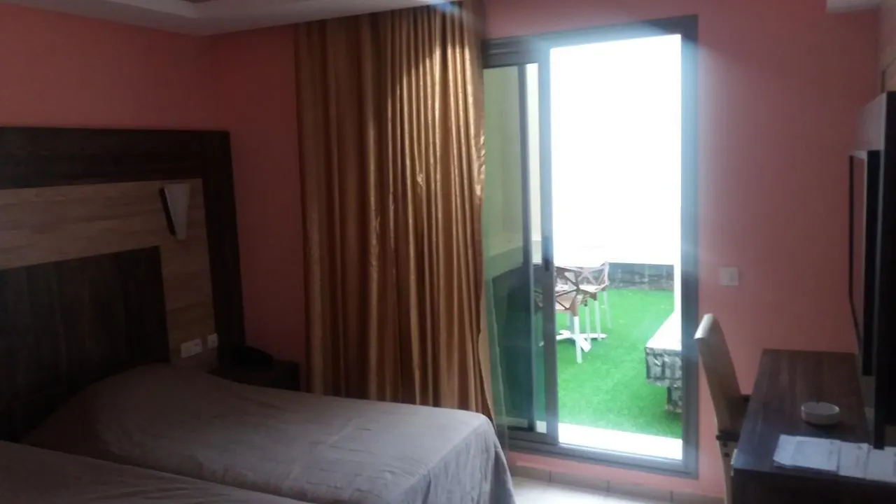 Hotel Matous Tunis 2*,  Tunisien